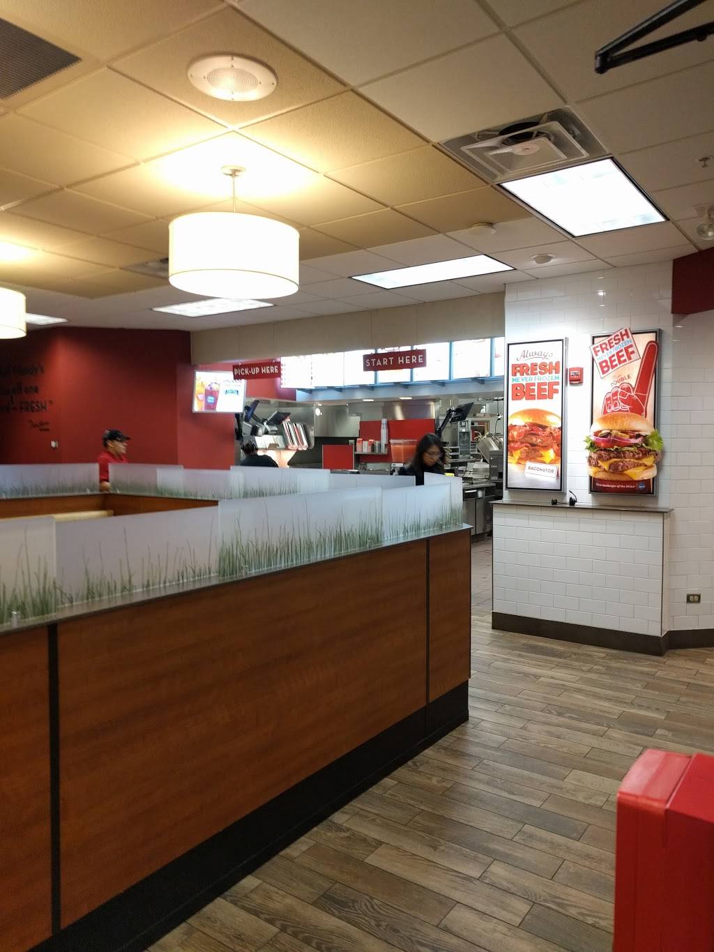 Wendys | restaurant | 881 S Sutton Rd, Streamwood, IL 60107, USA | 6305400382 OR +1 630-540-0382