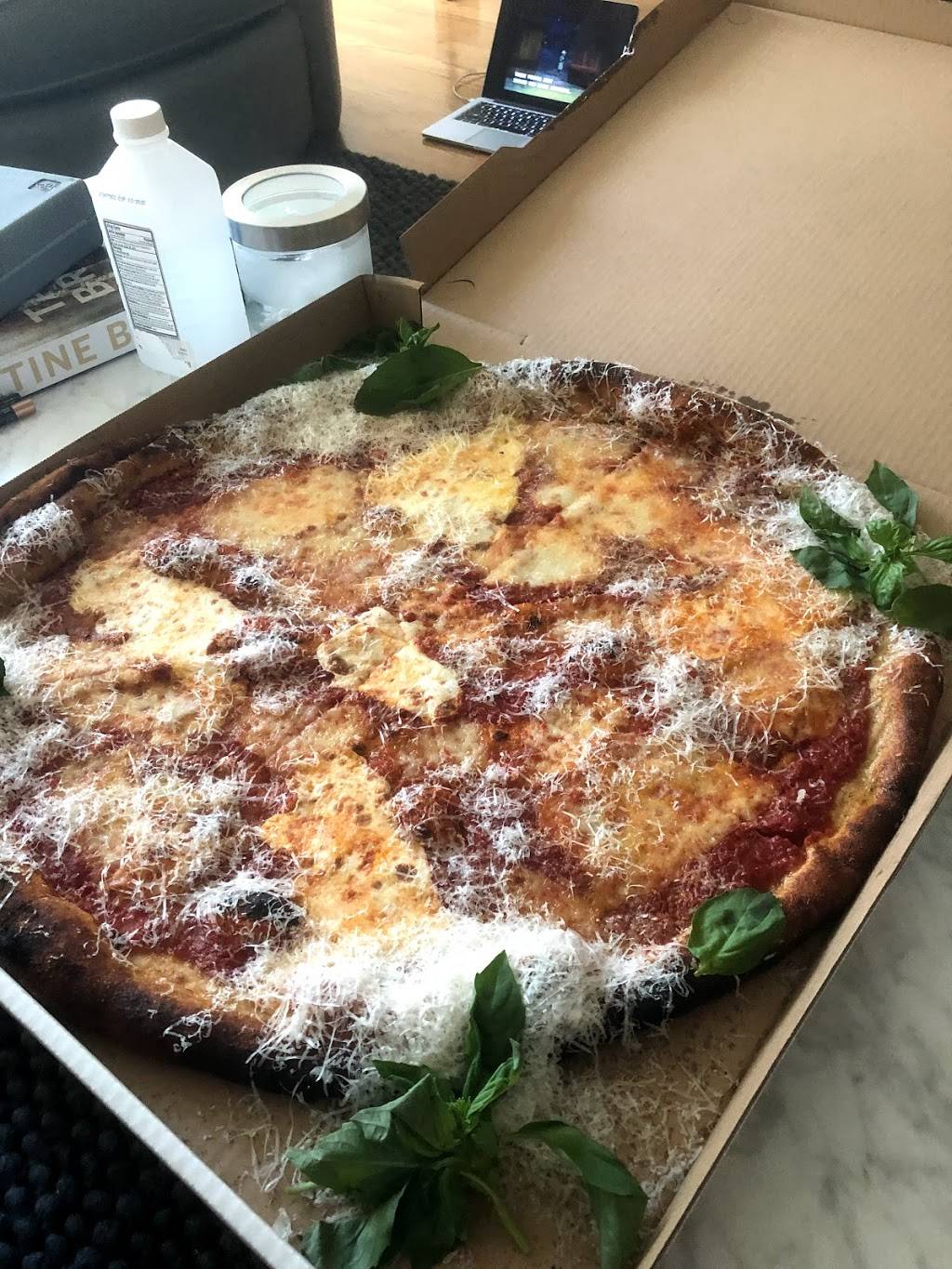 Junes Pizza | restaurant | 2311 Magnolia St, Oakland, CA 94607, USA | 7202545045 OR +1 720-254-5045