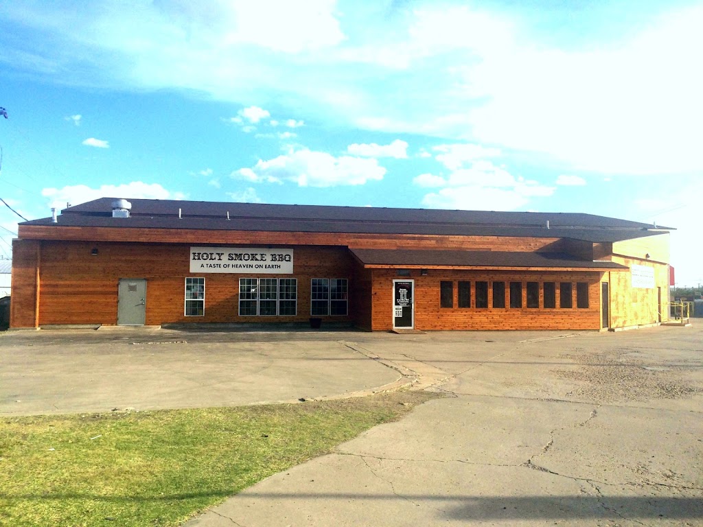 Holy Smoke BBQ, Deli n American Food | restaurant | 601 W 10th St, Borger, TX 79007, USA | 8064645222 OR +1 806-464-5222