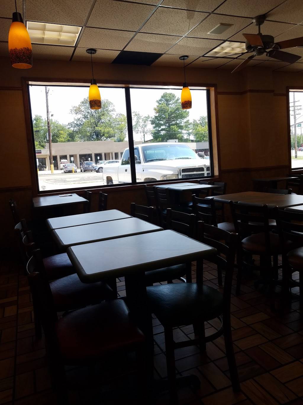Subway | restaurant | 2302 E Johnson Ave, Jonesboro, AR 72401, USA | 8709330013 OR +1 870-933-0013