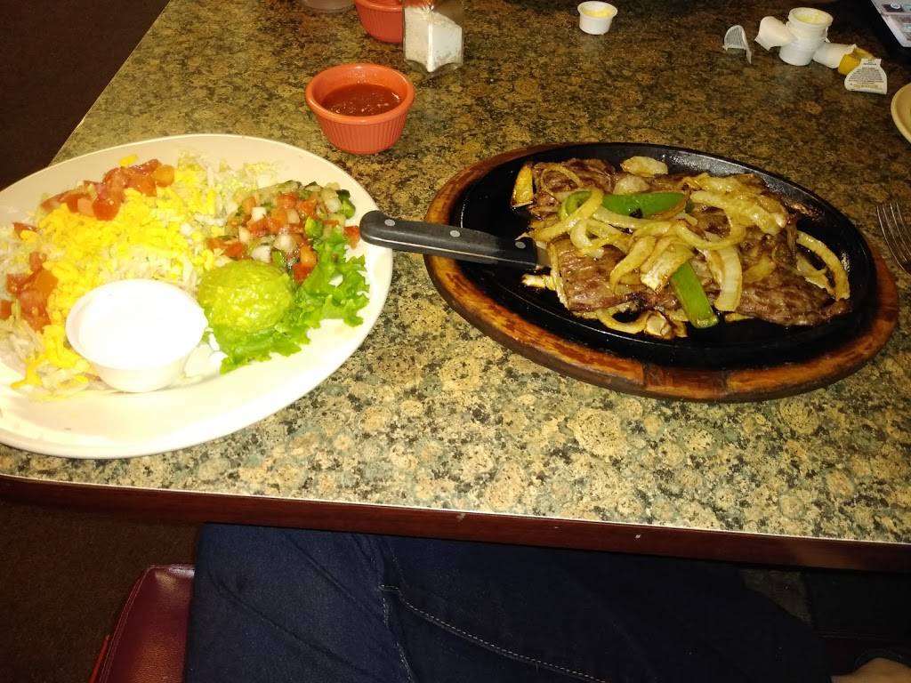 Oasis Mexican Restaurant | restaurant | 1201 E Quinlan Pkwy, Quinlan, TX 75474, USA | 9033564012 OR +1 903-356-4012