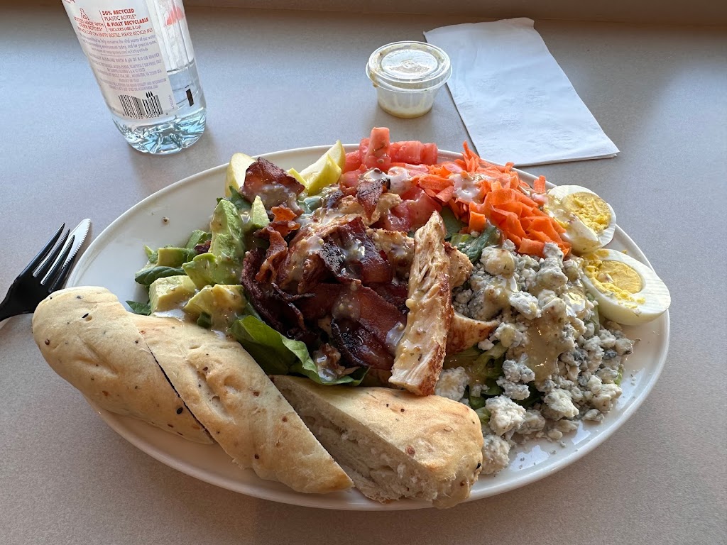 The Salty Chefs | restaurant | 111 Genesee St #103, Buffalo, NY 14203, USA | 7167999208 OR +1 716-799-9208