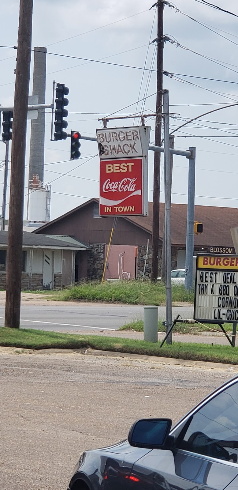 Burger Shack | restaurant | 372 Sebastian St, West Helena, AR 72390, USA | 8705722271 OR +1 870-572-2271