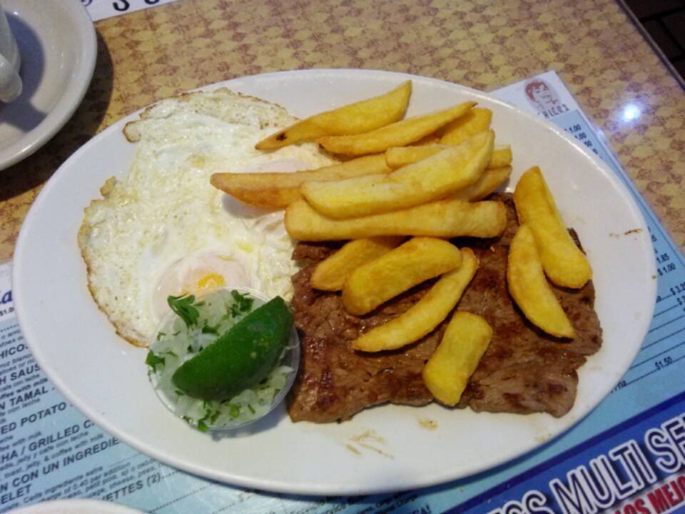 Chicos Restaurant | restaurant | 4070 W 12th Ave, Hialeah, FL 33012, USA | 3055568907 OR +1 305-556-8907