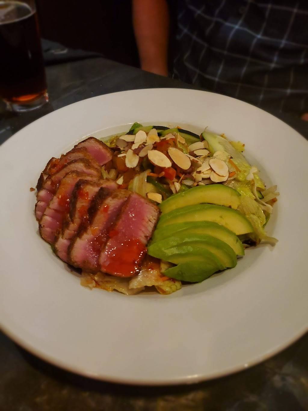 Petes Restaurant And Brewhouse | restaurant | 164 Main St, Woodland, CA 95695, USA | 5306617383 OR +1 530-661-7383