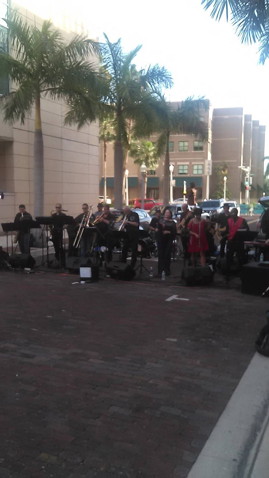 Wise Guys | meal takeaway | 2117 W First St, Fort Myers, FL 33901, USA | 2393328802 OR +1 239-332-8802