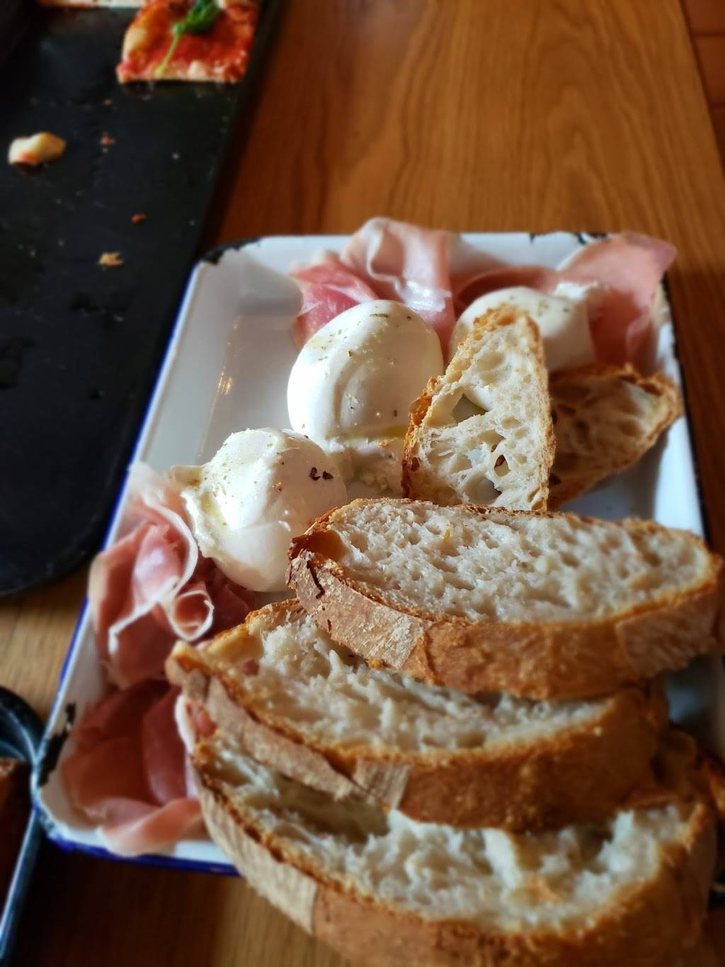 Pizza Motus | restaurant | 6119 Edloe St, West University Place, TX 77005, USA | 8327673450 OR +1 832-767-3450