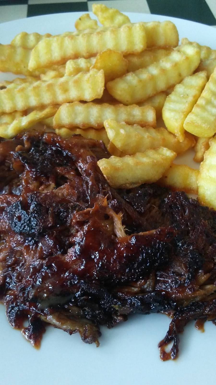 Chamberlains Good Thymes | cafe | 1413 Garden St, Titusville, FL 32796, USA | 3213857537 OR +1 321-385-7537