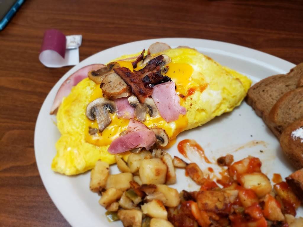 Charlies Cafe | meal takeaway | 790 Mullet Rd, Cape Canaveral, FL 32920, USA | 3214998050 OR +1 321-499-8050