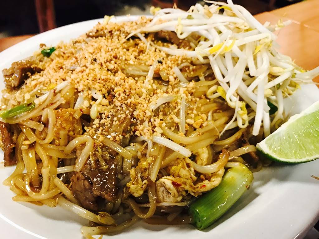 Hot Pepper Thai Restaurant | restaurant | 6325 Sashabaw Rd, Village of Clarkston, MI 48346, USA | 2486254337 OR +1 248-625-4337