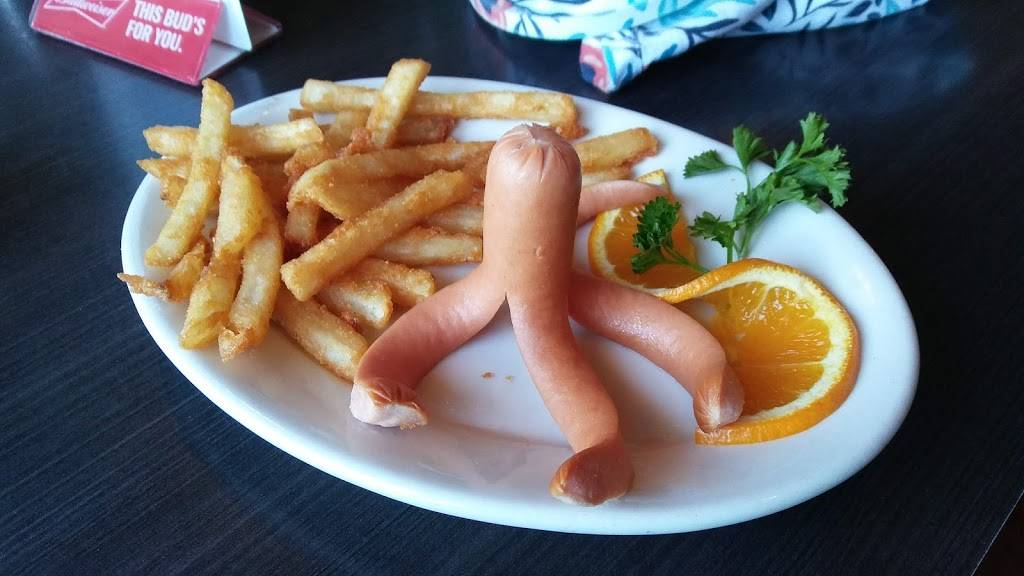 Doogers Seafood & Grill | restaurant | 505 Broadway St, Seaside, OR 97138, USA | 5037383773 OR +1 503-738-3773