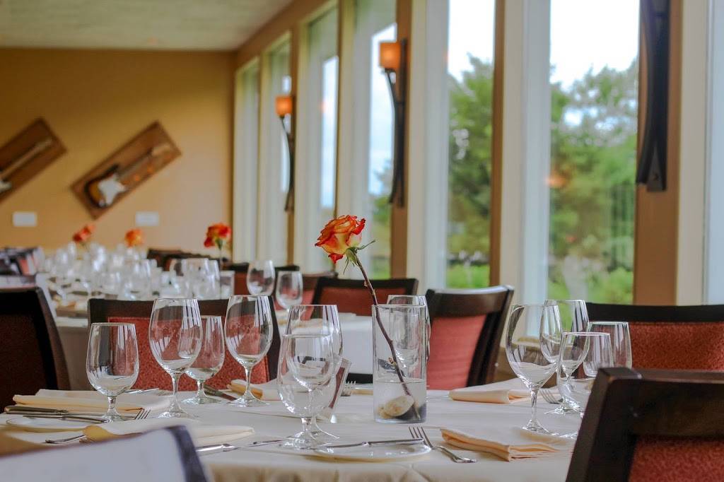 Signatures Restaurant | restaurant | 22852 County Rd 17, Winona, MN 55987, USA | 5074543767 OR +1 507-454-3767