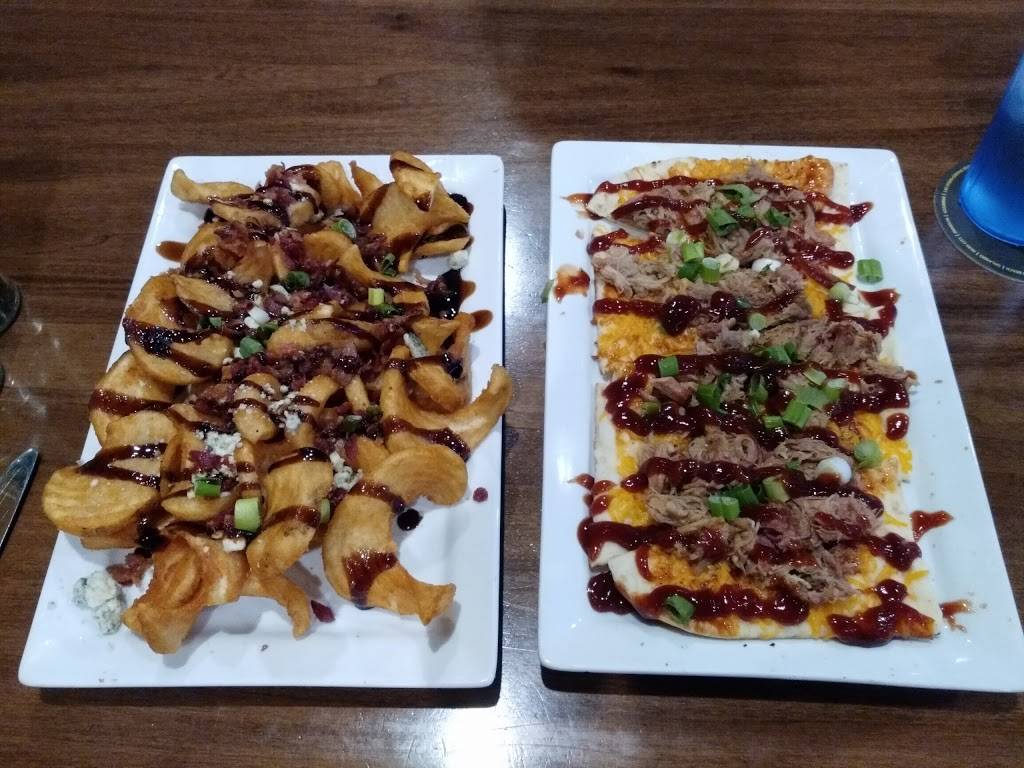 Drafts Sports Grill | restaurant | 2280 Shepherd of the Hills Expy, Branson, MO 65616, USA | 4173206045 OR +1 417-320-6045