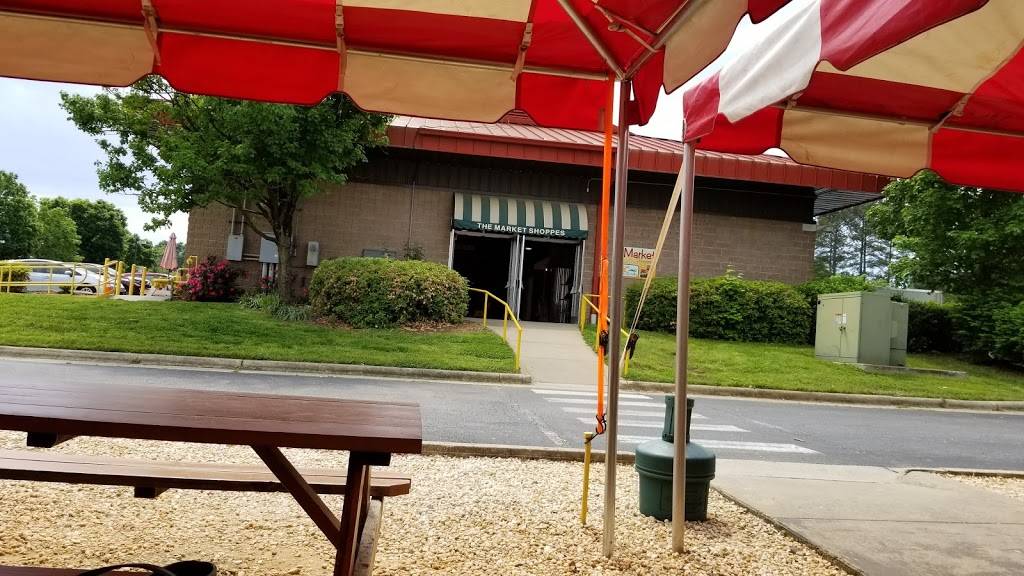 N.C. Seafood Restaurant at the Farmers Market | restaurant | 1201 Agriculture St, Raleigh, NC 27603, USA | 9198334661 OR +1 919-833-4661