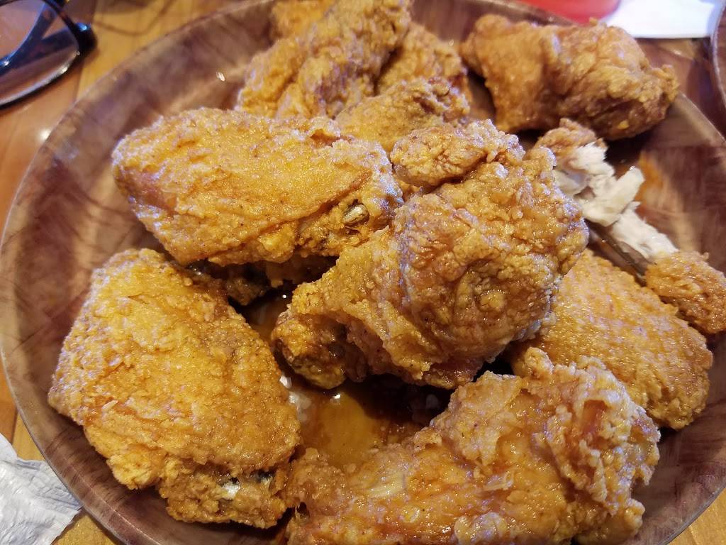 Hooters | meal takeaway | 15300 South La Grange Road, Orland Park, IL 60462, USA | 7084604088 OR +1 708-460-4088