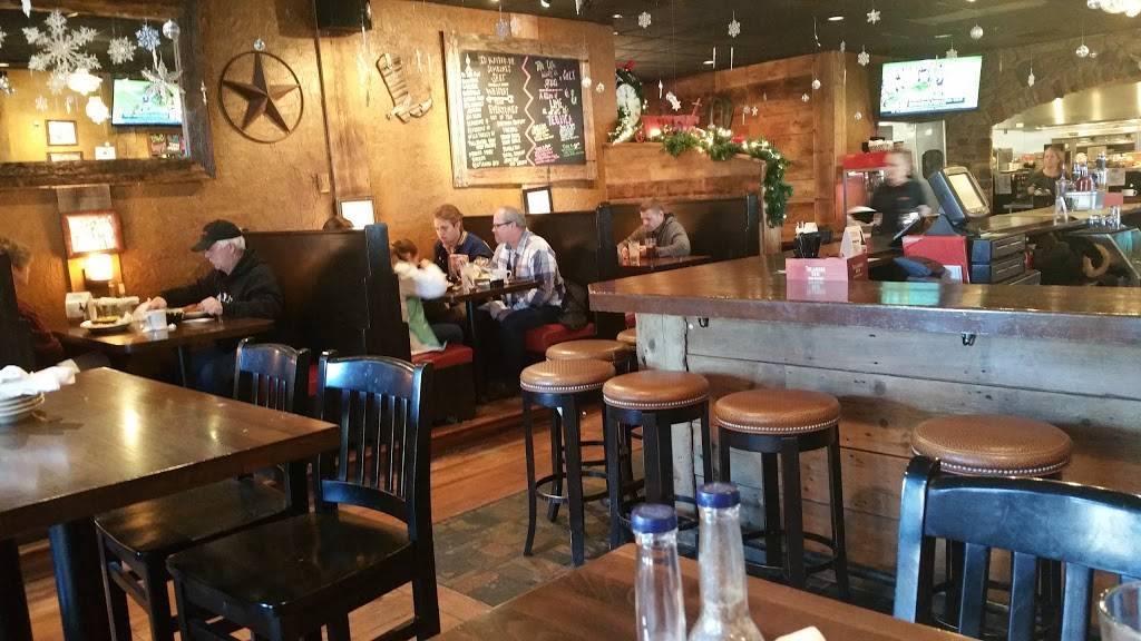 Me & Julio | restaurant | 350 33rd St W, Hastings, MN 55033, USA | 6514382520 OR +1 651-438-2520