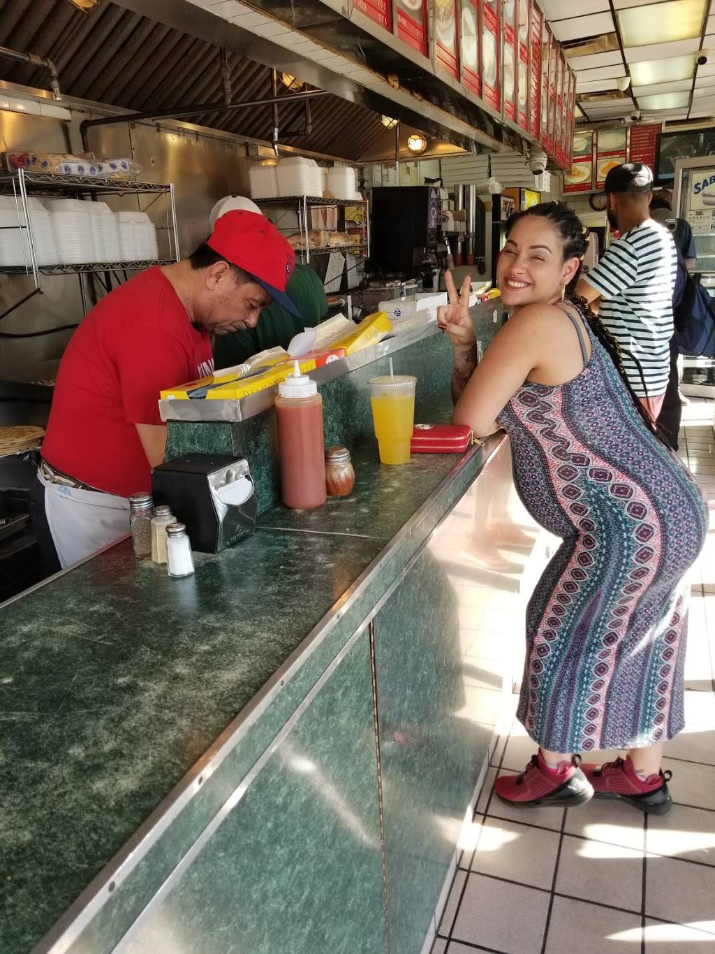 Gyro King | restaurant | 50 E Fordham Rd, Bronx, NY 10468, USA | 7189336664 OR +1 718-933-6664