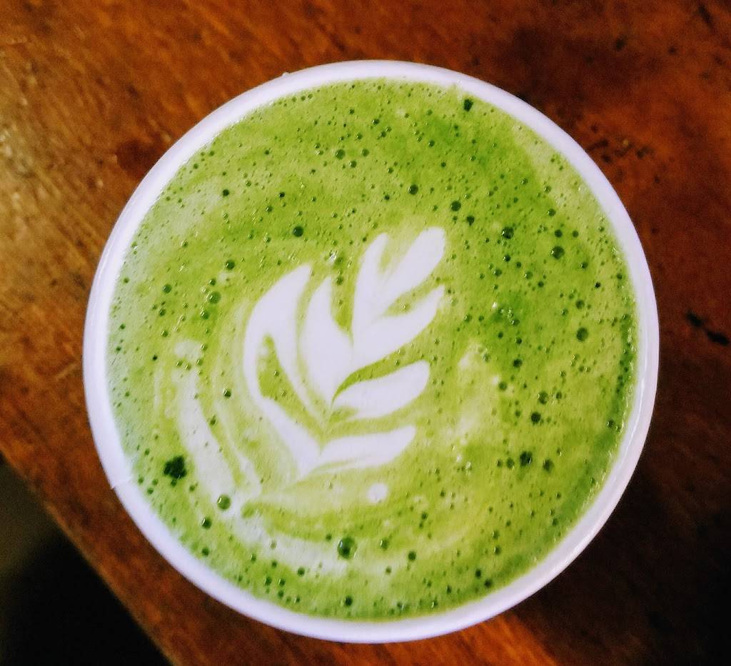 Colectivo Coffee - Shorewood | cafe | 4500 N Oakland Ave, Shorewood, WI 53211, USA | 4143128295 OR +1 414-312-8295