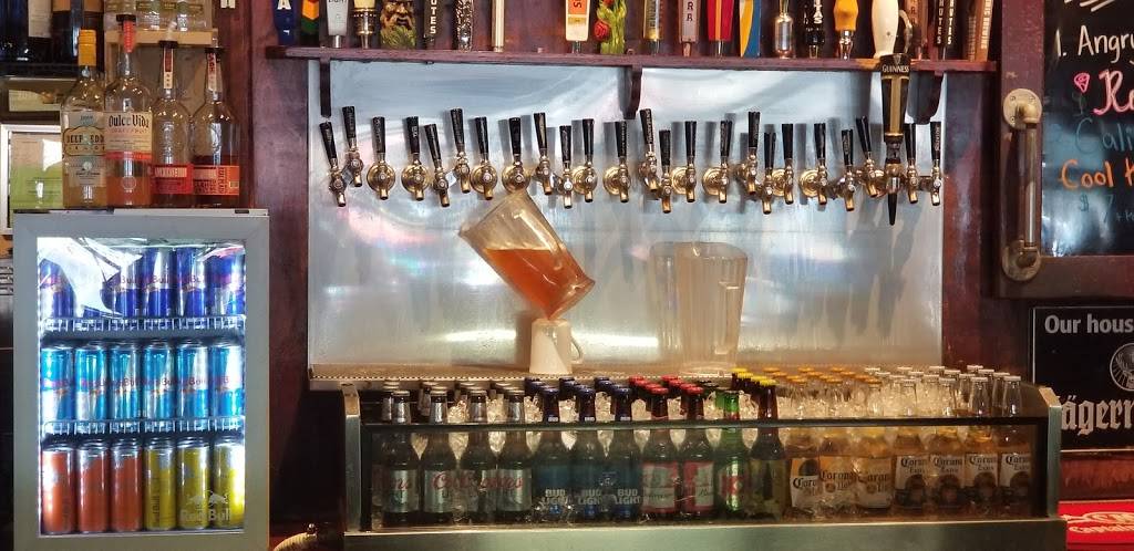 Masses Sports Bar & Grill | restaurant | 2721 N Main St, Walnut Creek, CA 94597, USA | 9252567665 OR +1 925-256-7665