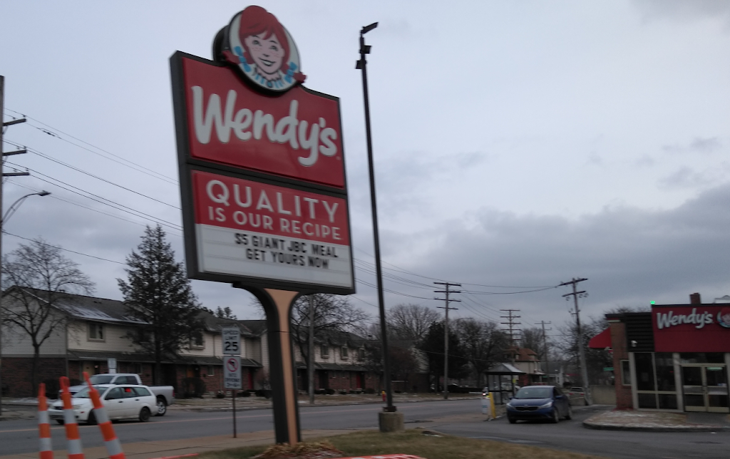Wendys | restaurant | 7850 Gratiot Ave, Detroit, MI 48213, USA | 3139211772 OR +1 313-921-1772