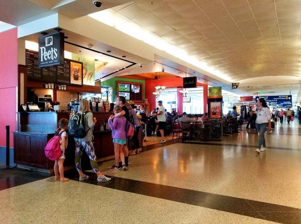 Peets Coffee & Tea | cafe | 1 Airport Dr, Oakland, CA 94621, USA | 5106386000 OR +1 510-638-6000