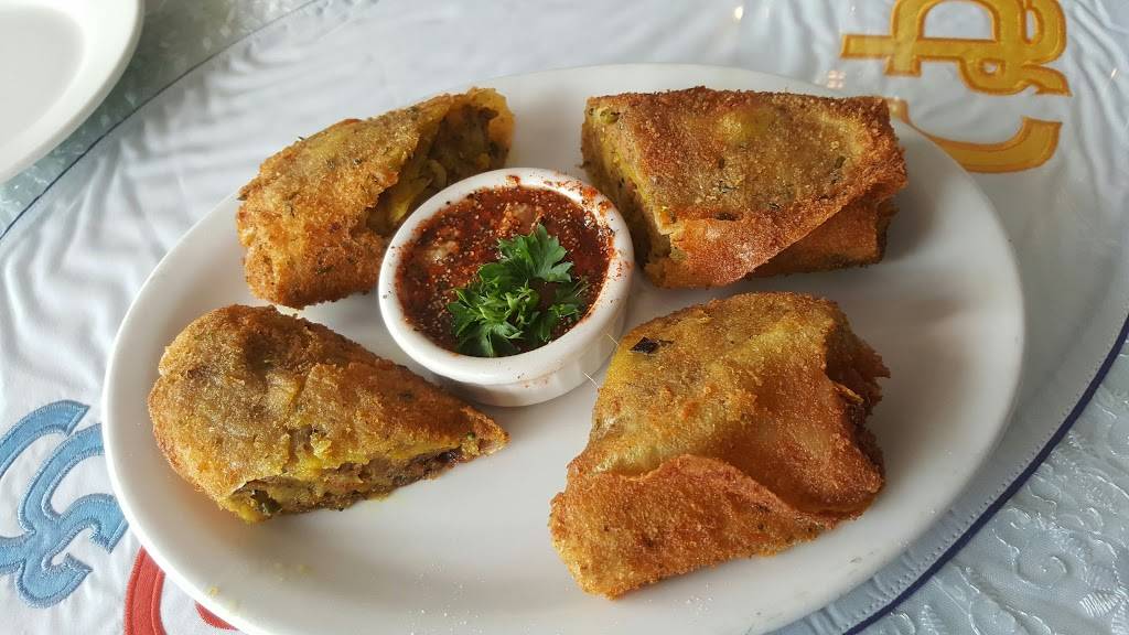 Pearl of the Ocean | restaurant | 736 Water St, Santa Cruz, CA 95060, USA | 8314572350 OR +1 831-457-2350