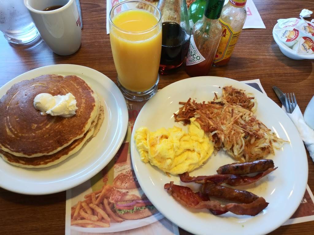 Dennys | restaurant | 5000 N Oracle Rd, Tucson, AZ 85704, USA | 5208885195 OR +1 520-888-5195