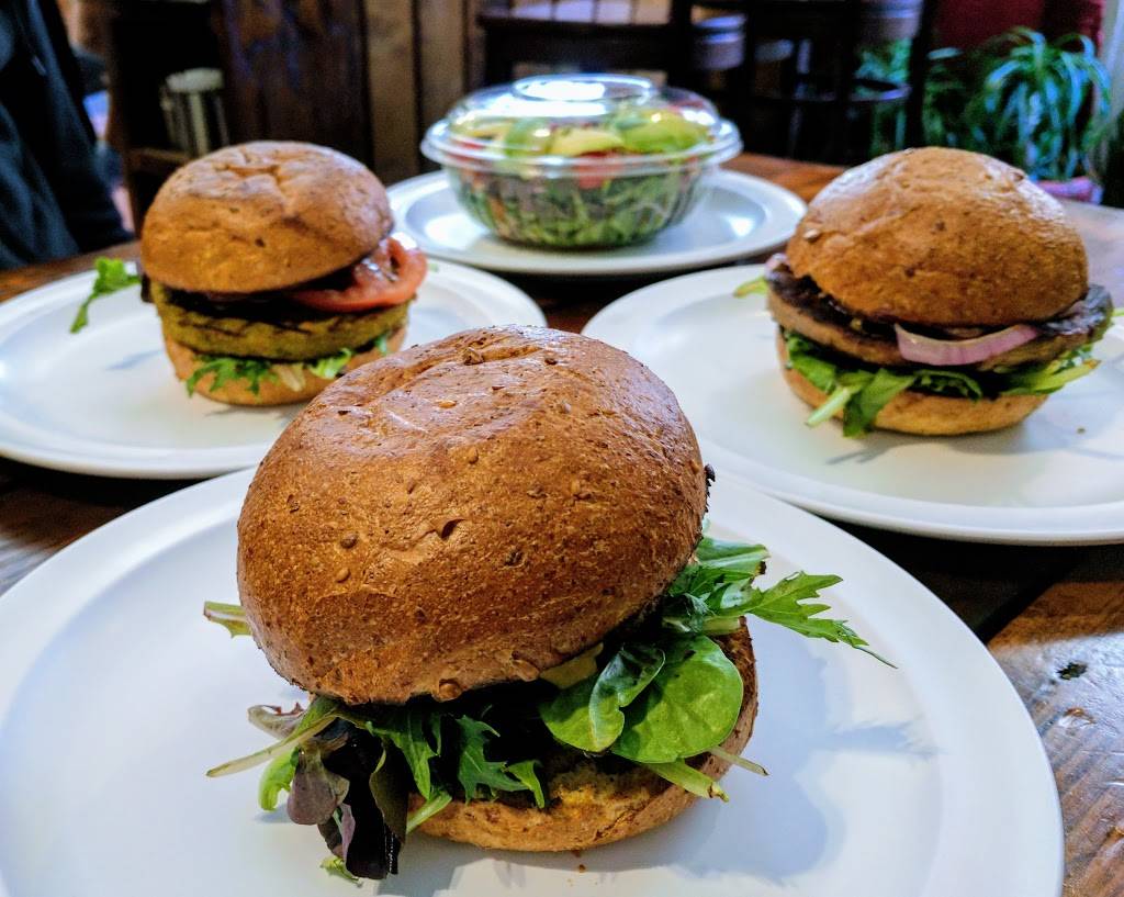 Memes Healthy Nibbles | cafe | 707 Nostrand Ave, Brooklyn, NY 11216, USA | 7184931375 OR +1 718-493-1375