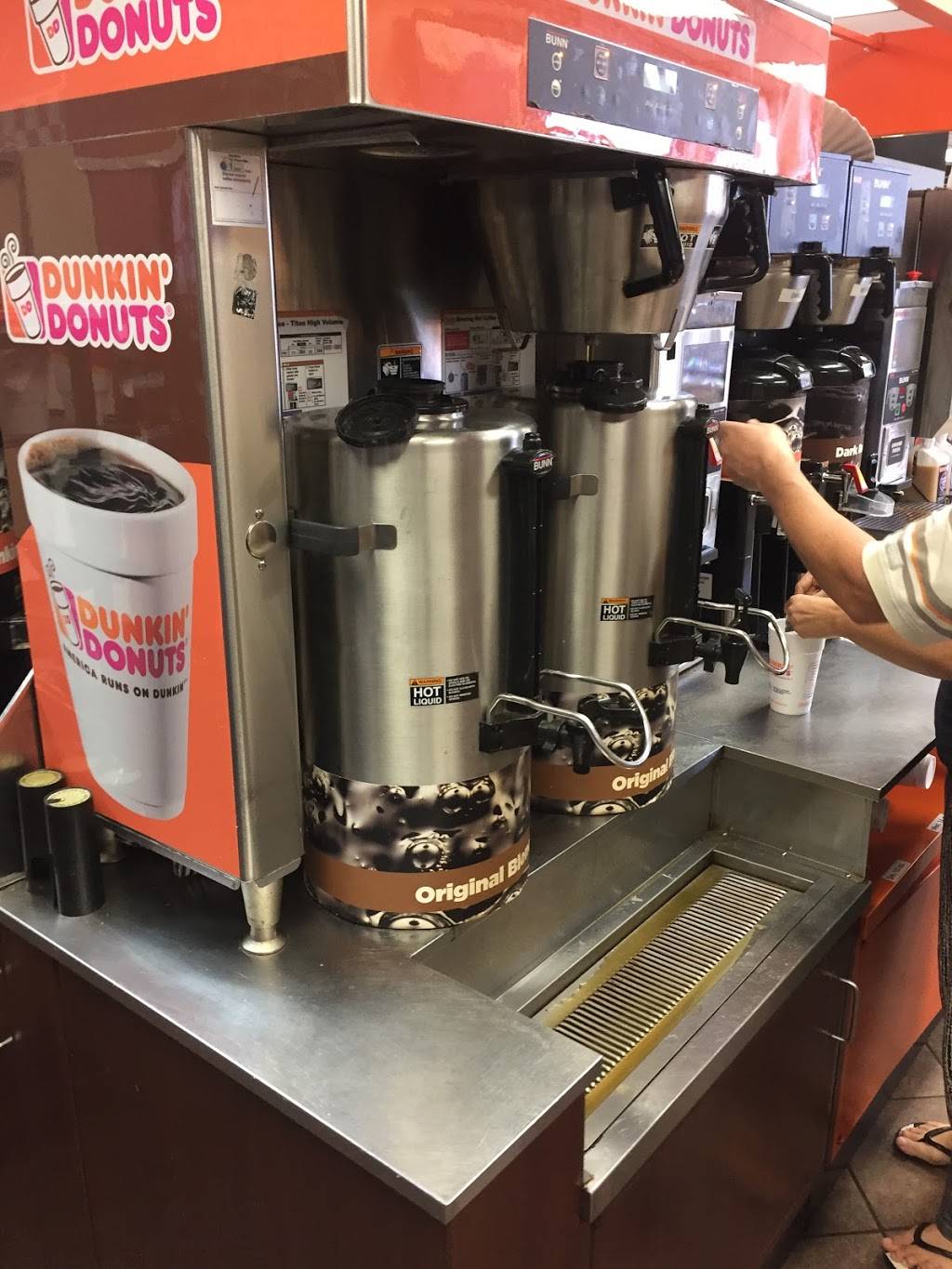 Dunkin | bakery | 640 Dixie Lee Ave, Monteagle, TN 37356, USA | 9319245111 OR +1 931-924-5111