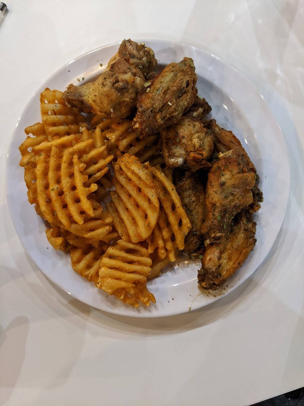 416 Aphrodite | restaurant | 200 E Plume St, Norfolk, VA 23510, USA | 7579371718 OR +1 757-937-1718