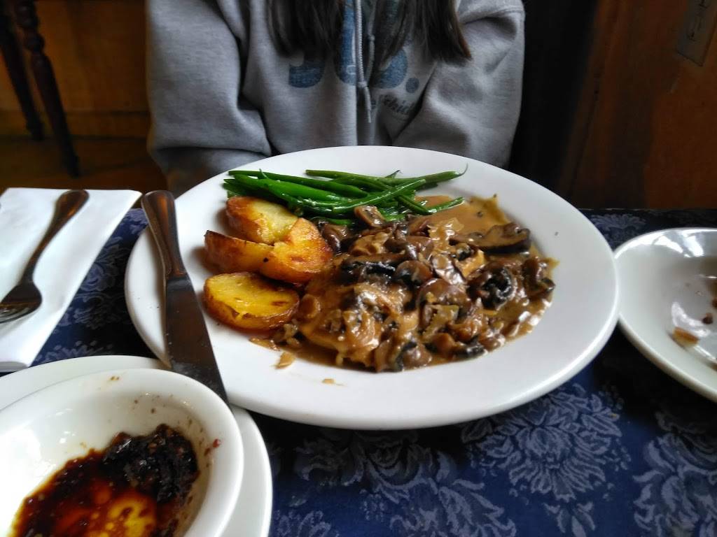 Cucina Italiana at Spanish Flat Village Center | restaurant | 4310 Knoxville Rd, Napa, CA 94558, USA | 7079662433 OR +1 707-966-2433