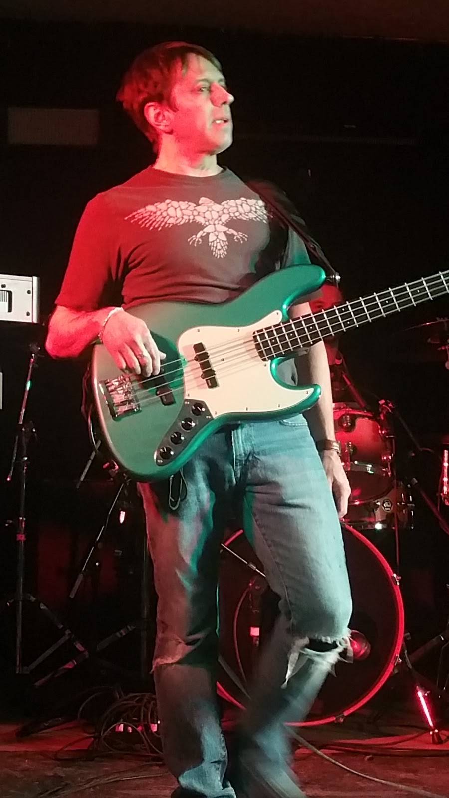 Moniraes Restaurant | restaurant | 688 County Rte 10, Pennellville, NY 13132, USA | 3156681248 OR +1 315-668-1248