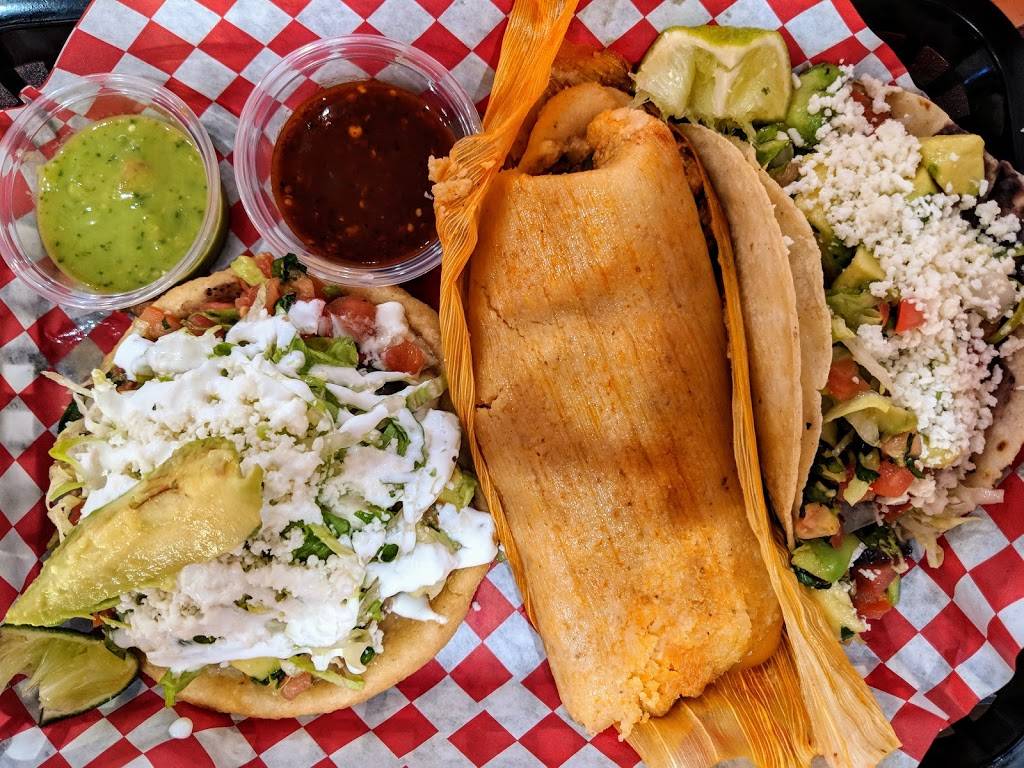 Lolis Mexican Cravings | restaurant | 10011 W Hillsborough Ave, Tampa, FL 33615, USA | 8132431500 OR +1 813-243-1500