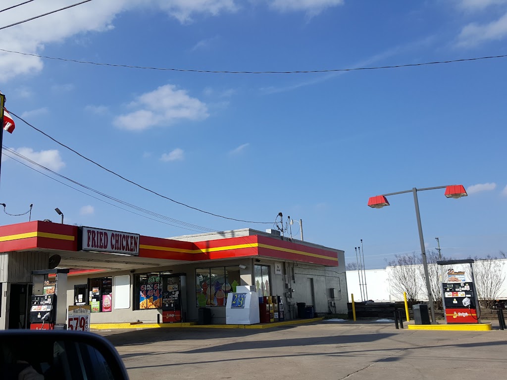 Dodges | restaurant | 407 E Main St, Clarksville, AR 72830, USA | 8703931002 OR +1 870-393-1002