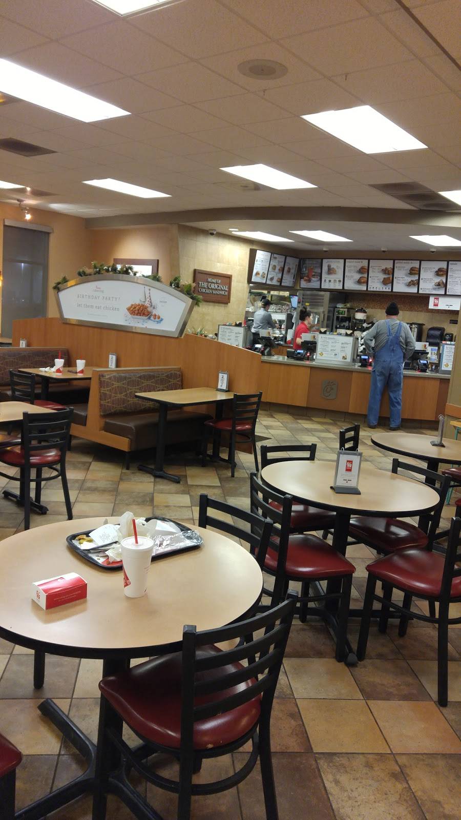 Chick-fil-A | restaurant | 1724 Garth Brooks Blvd, Yukon, OK 73099, USA | 4053546280 OR +1 405-354-6280