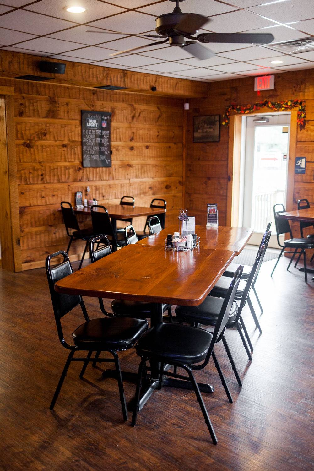 Stanleys Trail Side | restaurant | 392 E Front St, Marietta, PA 17547, USA | 7176042088 OR +1 717-604-2088