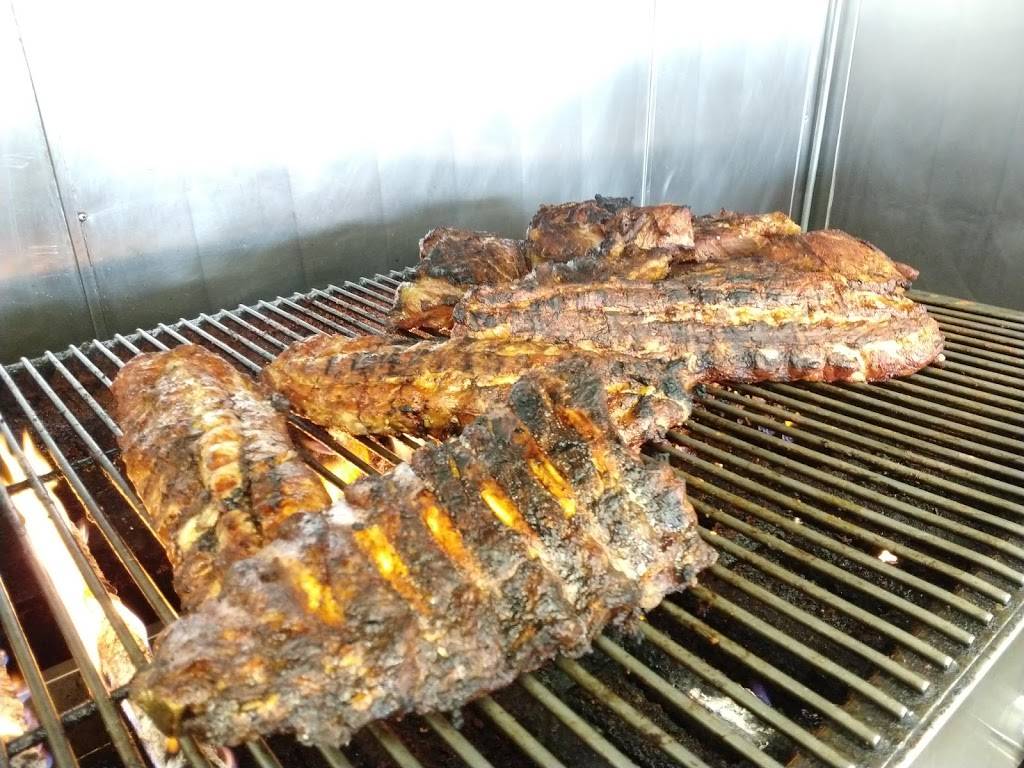 The BBQ Place | restaurant | 604 Ventura St, Fillmore, CA 93015, USA | 8055243111 OR +1 805-524-3111