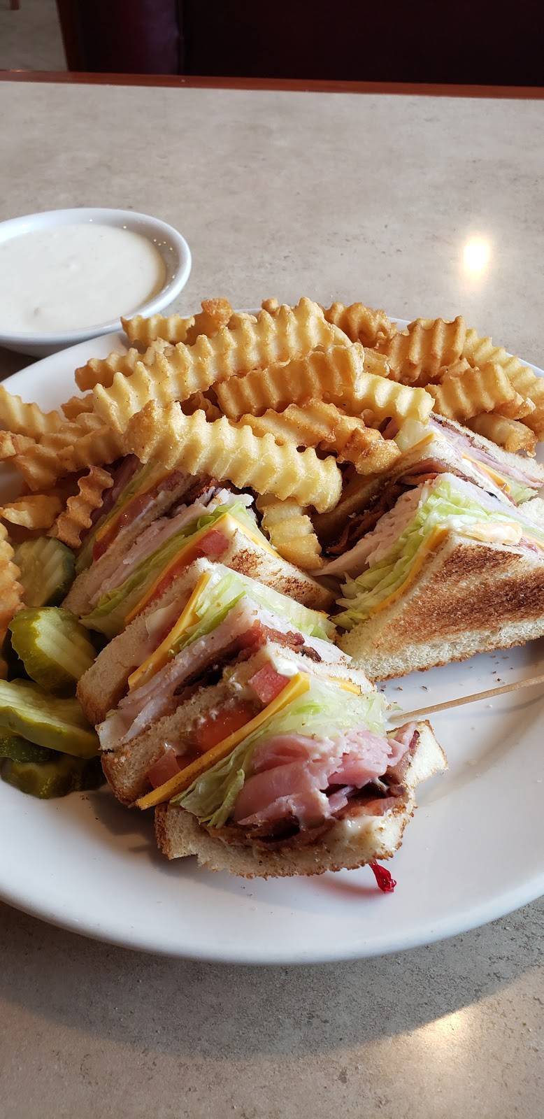 Creston Family Restaurant | restaurant | 802 W Taylor St, Creston, IA 50801, USA | 6417824238 OR +1 641-782-4238