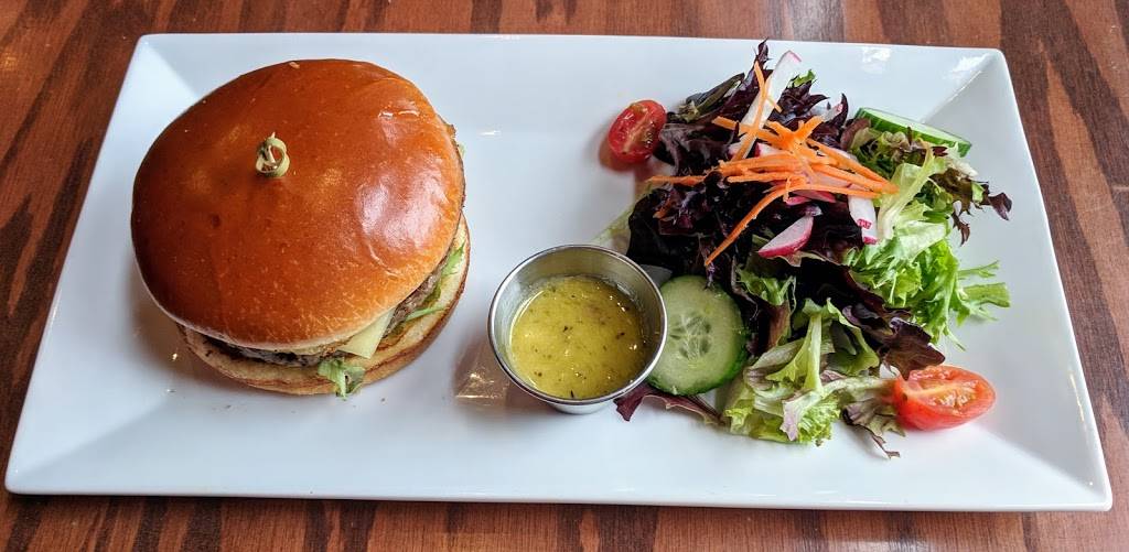 Stellas Restaurant | restaurant | 104 Louisiana Ave, Perrysburg, OH 43551, USA | 4198738360 OR +1 419-873-8360