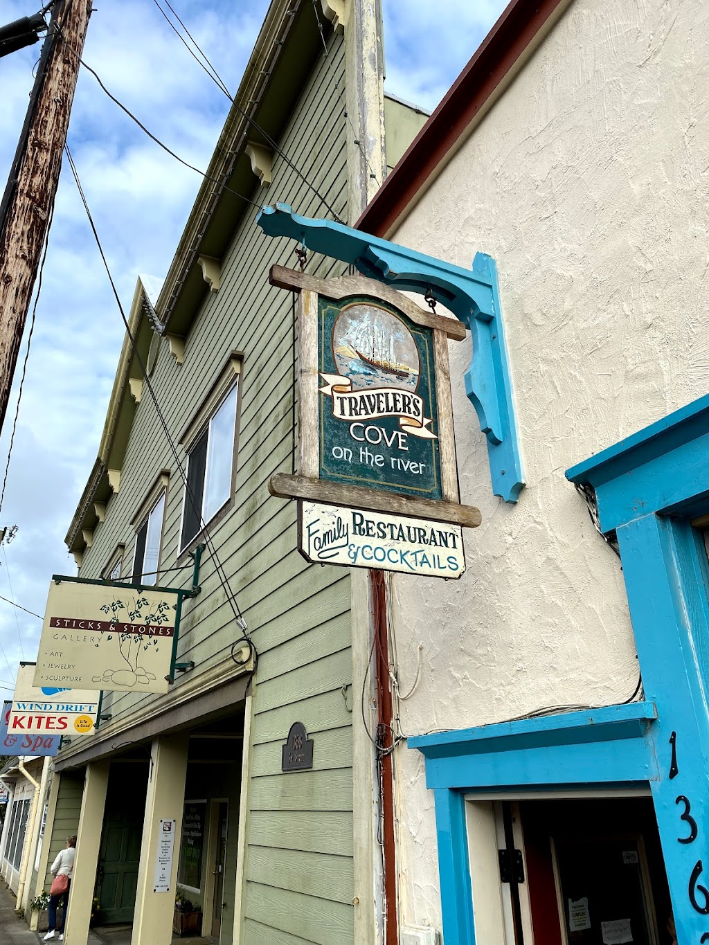 Travelers Cove | restaurant | 1362 Bay St, Florence, OR 97439, USA | 5419976845 OR +1 541-997-6845