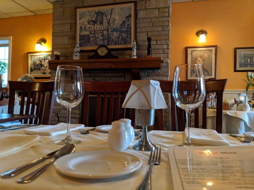 Le Montmartre | restaurant | 911 Sheppard Ave W, Toronto, ON M3H 2T7, Canada | 4166303804 OR +1 416-630-3804