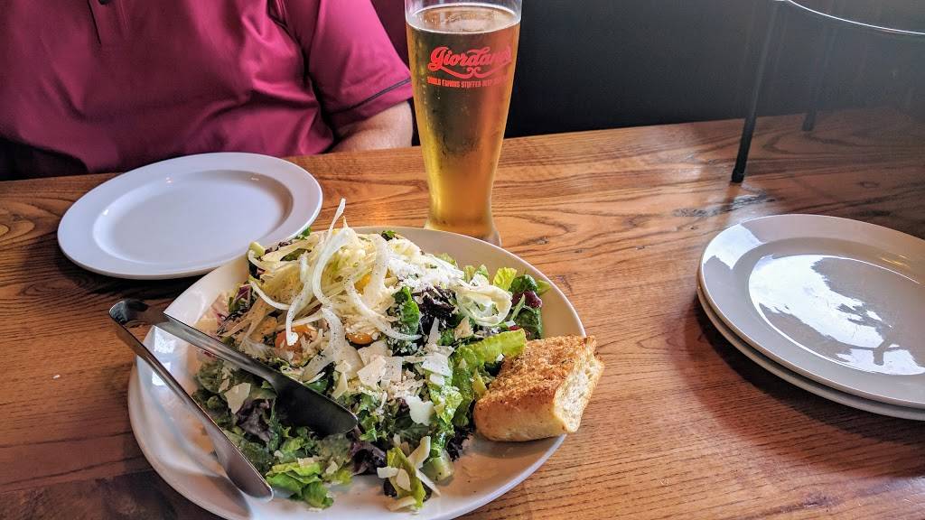 Giordanos | restaurant | 14325 South La Grange Road, Orland Park, IL 60462, USA | 7083497500 OR +1 708-349-7500