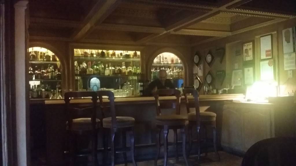 Graff Gennaros Restaurant | restaurant | 1109 N Brand Blvd, Glendale, CA 91202, USA | 8185680600 OR +1 818-568-0600