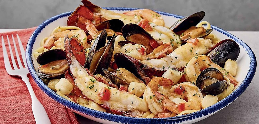 Red Lobster | restaurant | 212 E Neider Ave, Coeur dAlene, ID 83815, USA | 2086673369 OR +1 208-667-3369