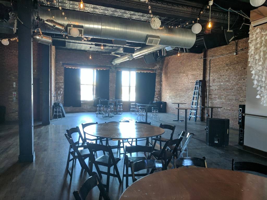 Bottom Lounge | restaurant | 1375 W Lake St, Chicago, IL 60607, USA | 3126666775 OR +1 312-666-6775