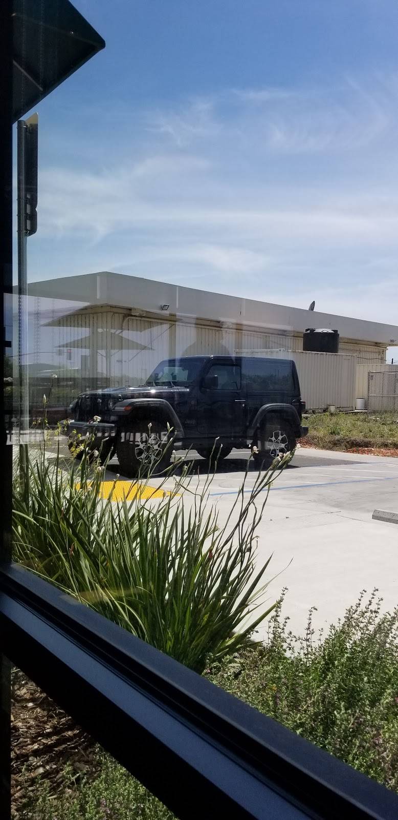 Starbucks | cafe | 700 Matsumoto Lane, Winters, CA 95694, USA | 5304199506 OR +1 530-419-9506