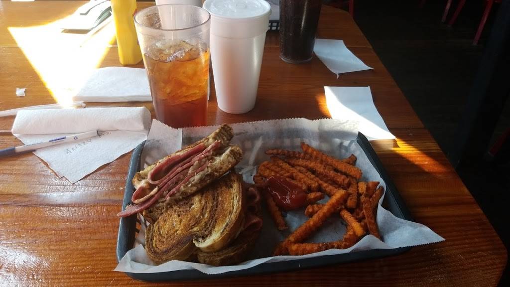 Skinny Js Jonesboro | restaurant | 205 S Main St, Jonesboro, AR 72401, USA | 8702756264 OR +1 870-275-6264