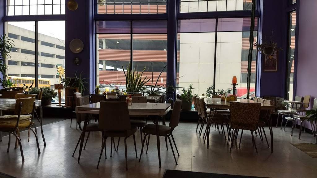 Soup House Inc | restaurant | 324 E Michigan St, Milwaukee, WI 53202, USA | 4142777687 OR +1 414-277-7687