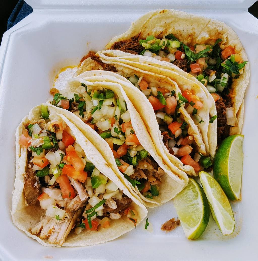 Carnitas Y Tortilleria Las Michoacanas | restaurant | 1585 E Broad St, Mansfield, TX 76063, USA | 6825181571 OR +1 682-518-1571