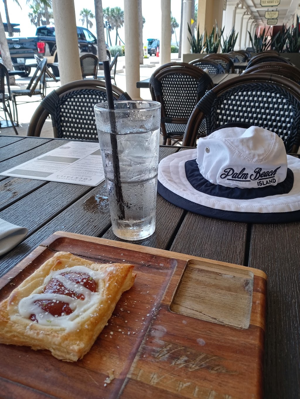 Viva La Playa | restaurant | 10 S Ocean Blvd, Lake Worth, FL 33460, USA | 5612477245 OR +1 561-247-7245